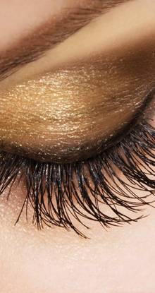 eyelash extension